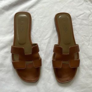 Hermes Oran Sandals in Camel size 38